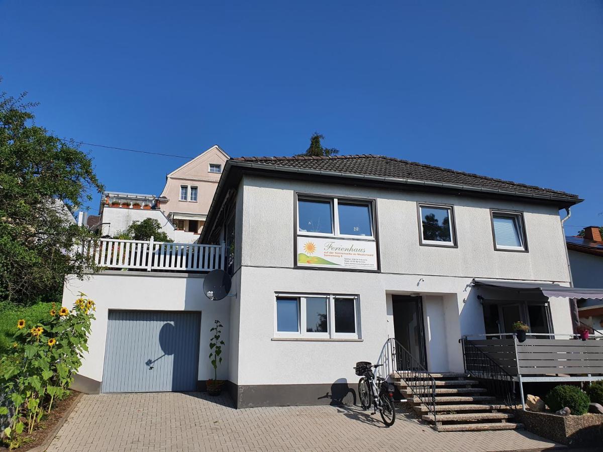 Haus Sonnenweg 6 Auf Der Sonnenseite Im Westerwald เฮอร์-เกรนซ์เฮาเซน ภายนอก รูปภาพ