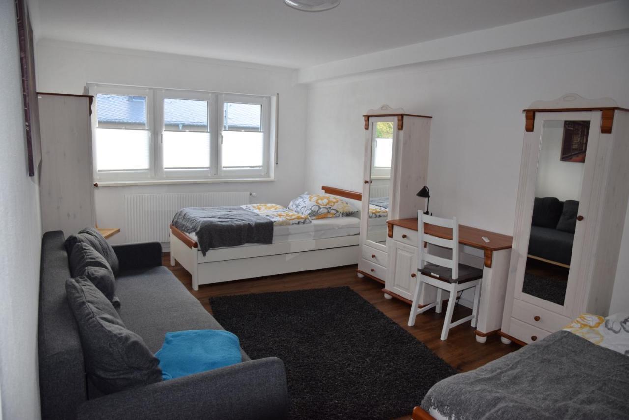 Haus Sonnenweg 6 Auf Der Sonnenseite Im Westerwald เฮอร์-เกรนซ์เฮาเซน ภายนอก รูปภาพ